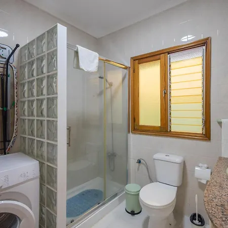 Lightbooking Lola Playa De Apartamento